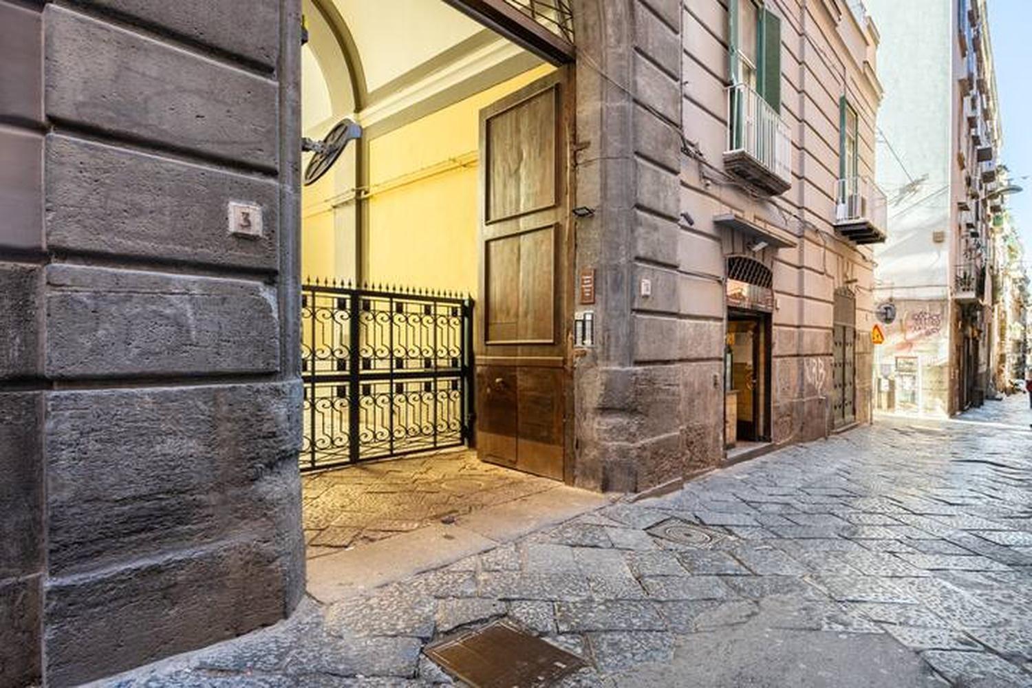Apartment Duomo Νάπολη Εξωτερικό φωτογραφία